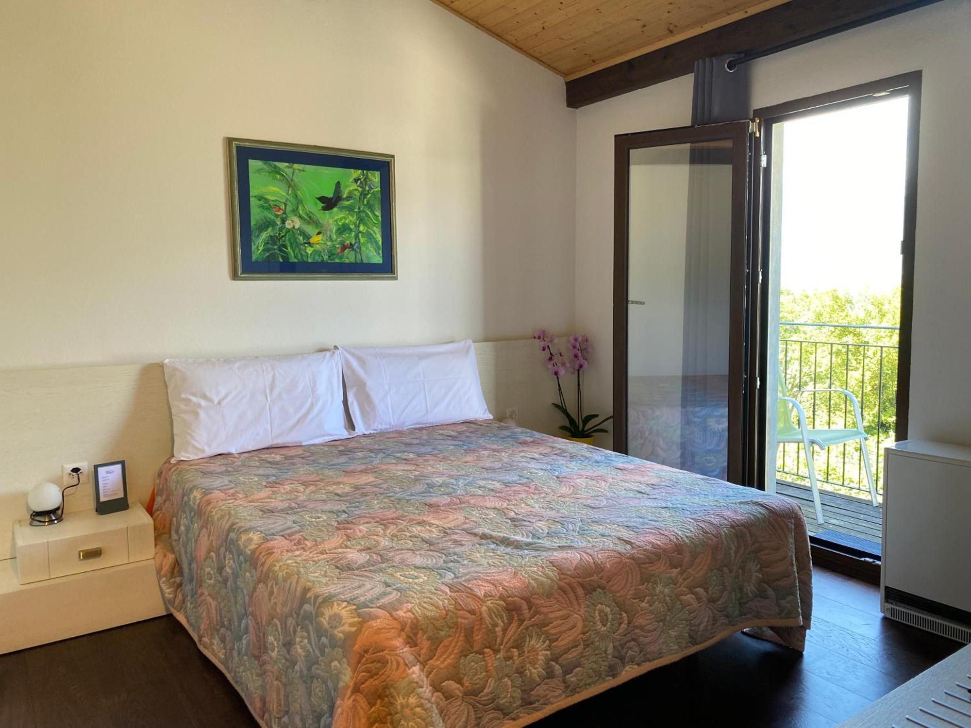 Bed and Breakfast Viva Bacco Gambarogno Exterior foto